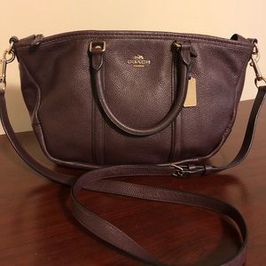 Coach handbag burgundy pebble leather, gold hardware